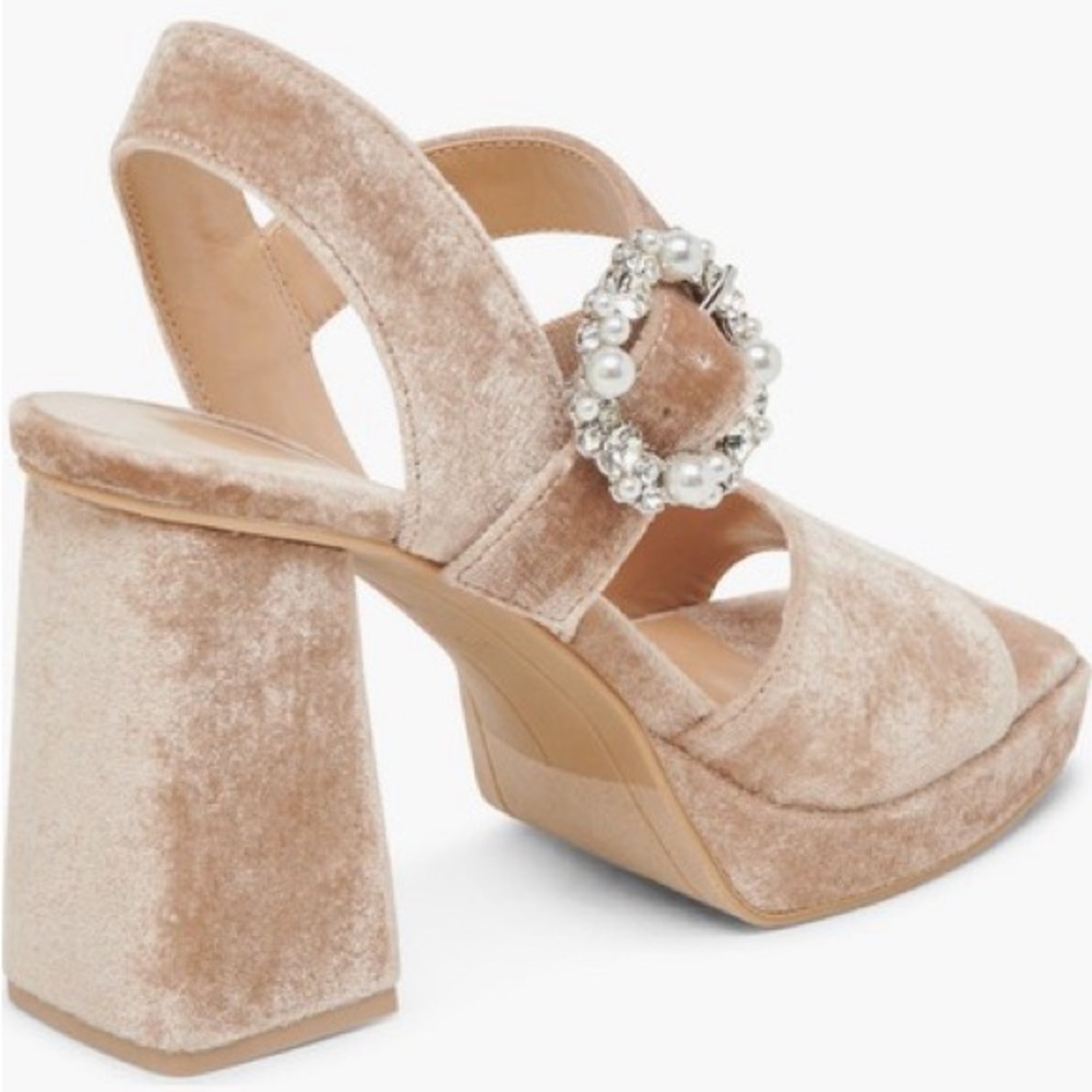 Dolce Vita Velvet Platform Sandals in Tan - Picture 9 of 9